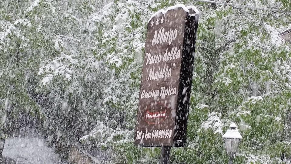 Albergo Parco Della Maiella Сант'Еуфемия а Майела Екстериор снимка