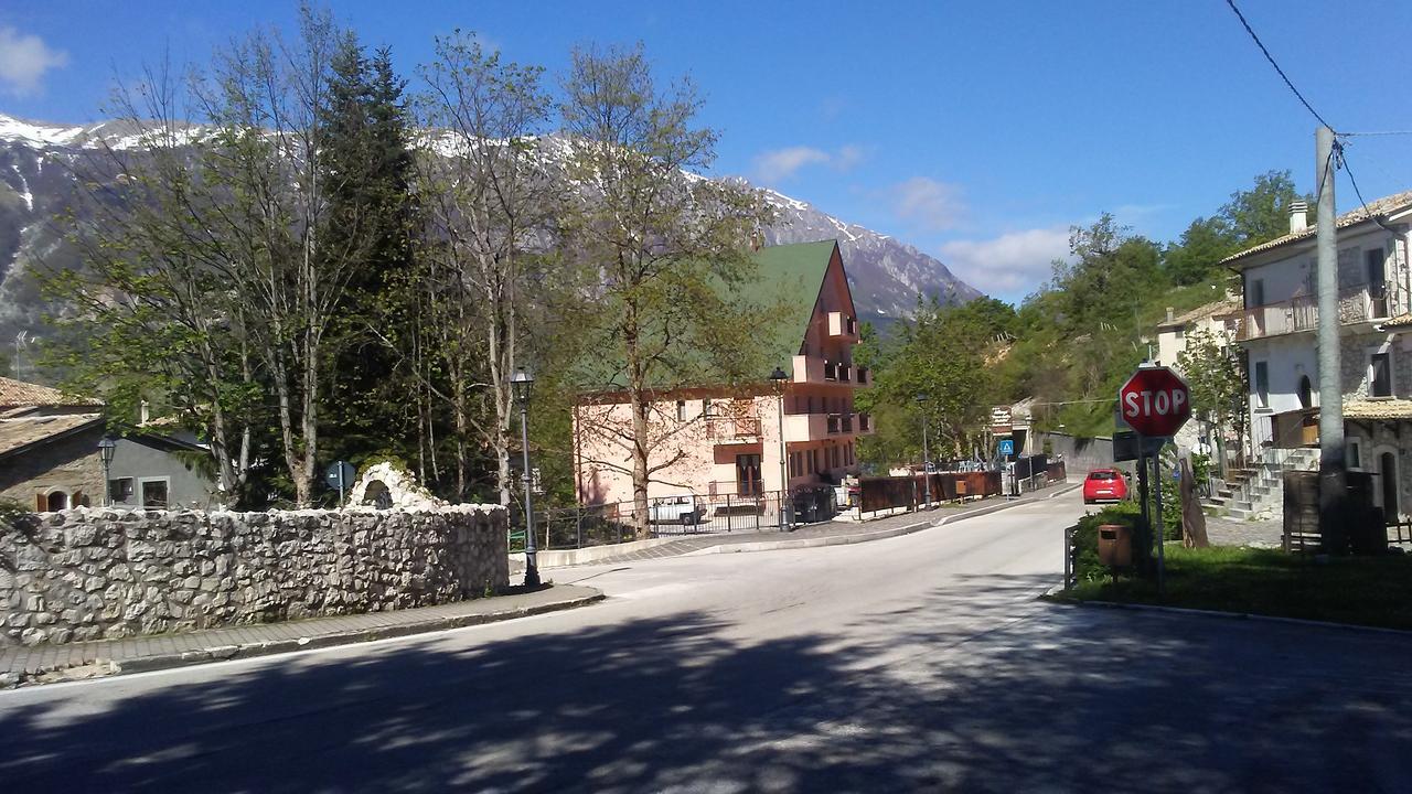 Albergo Parco Della Maiella Сант'Еуфемия а Майела Екстериор снимка