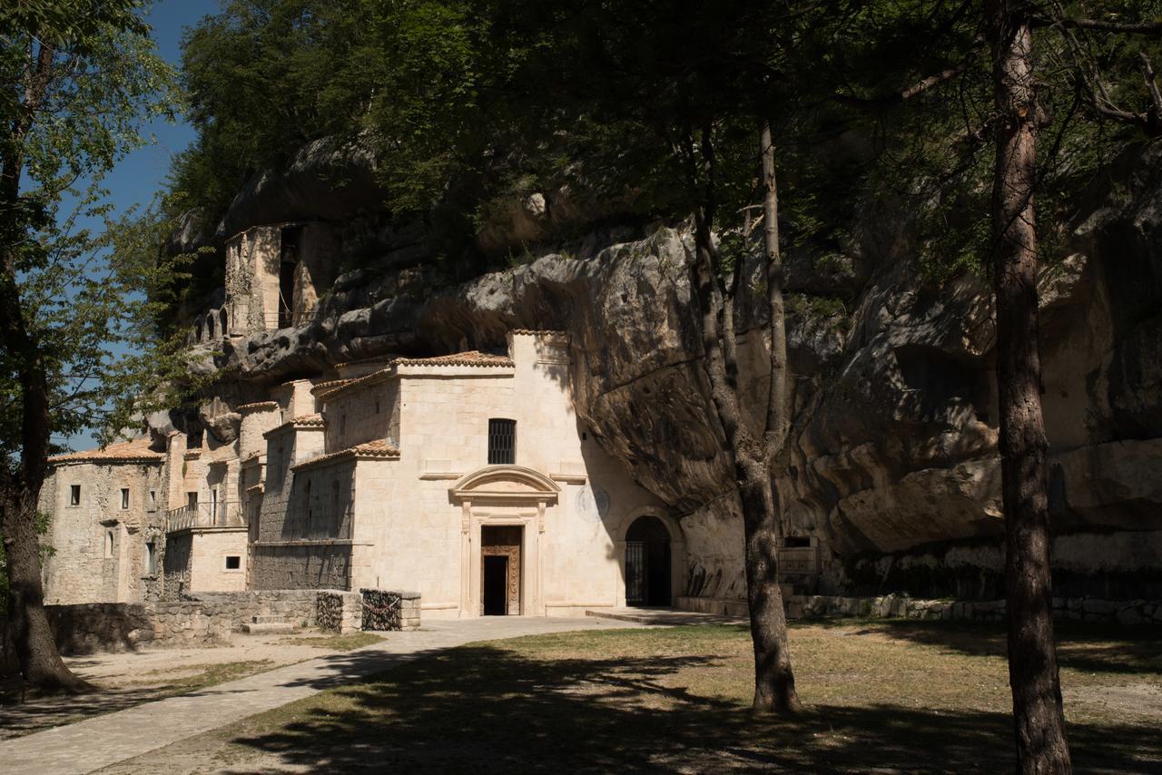 Albergo Parco Della Maiella Сант'Еуфемия а Майела Екстериор снимка